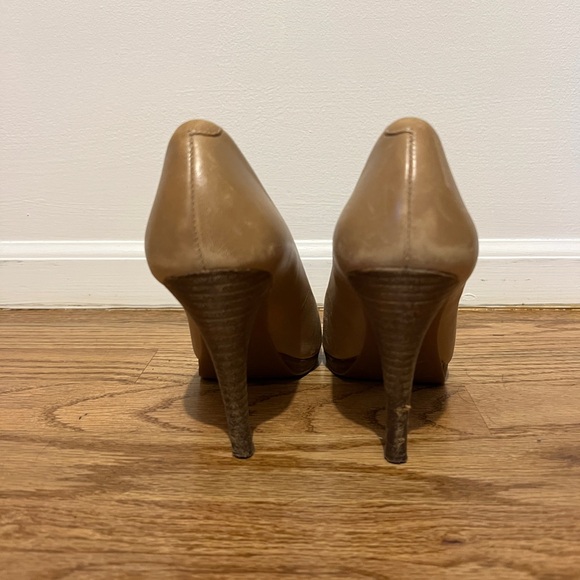 Tan Nine West heels - Picture 3 of 4